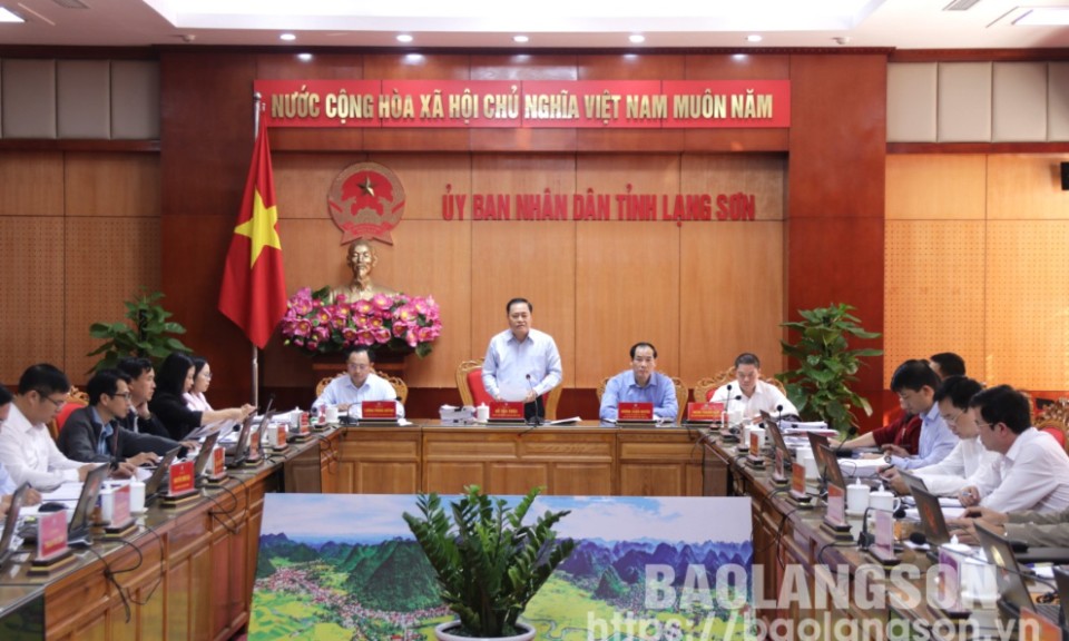 UBND tỉnh họp thường kỳ tháng 11, kỳ 2:  Thảo luận và quyết định 11 nội dung quan trọng