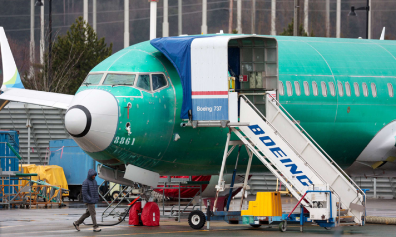 Liên tục gặp sự cố càng đáp, điều gì đang xảy ra với hãng máy bay Boeing?