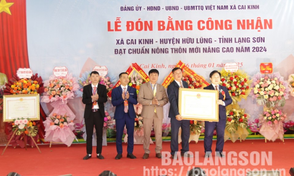 Xã Cai Kinh đón bằng công nhận đạt chuẩn nông thôn mới nâng cao
