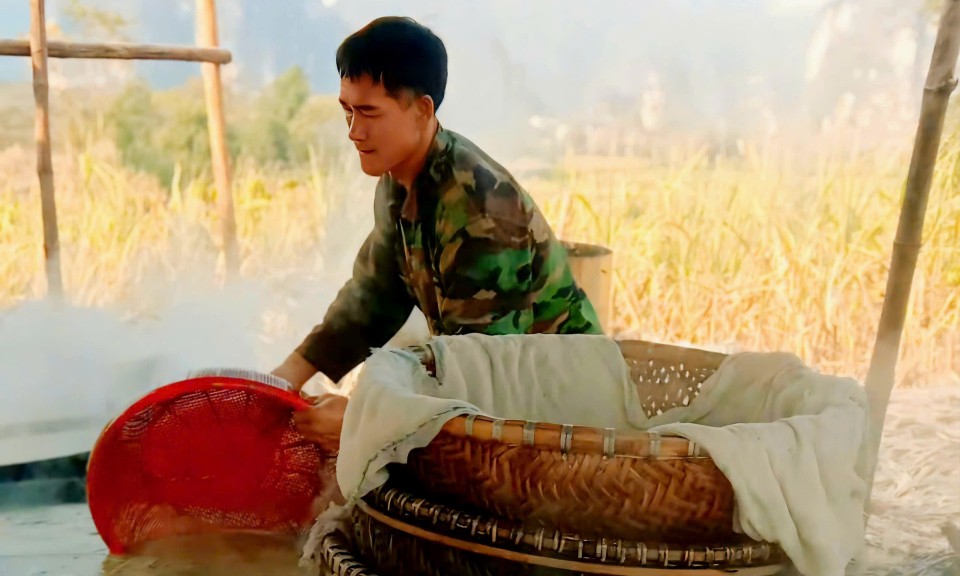 Yên Vượng: Tất bật ở những làng nấu mật mía