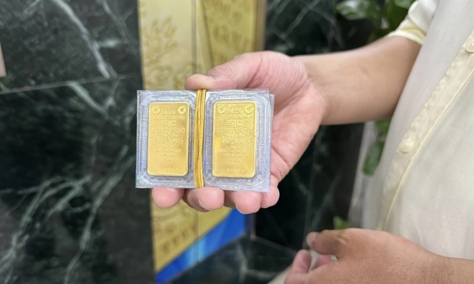 Giá vàng hôm nay (26-2): Lao dốc