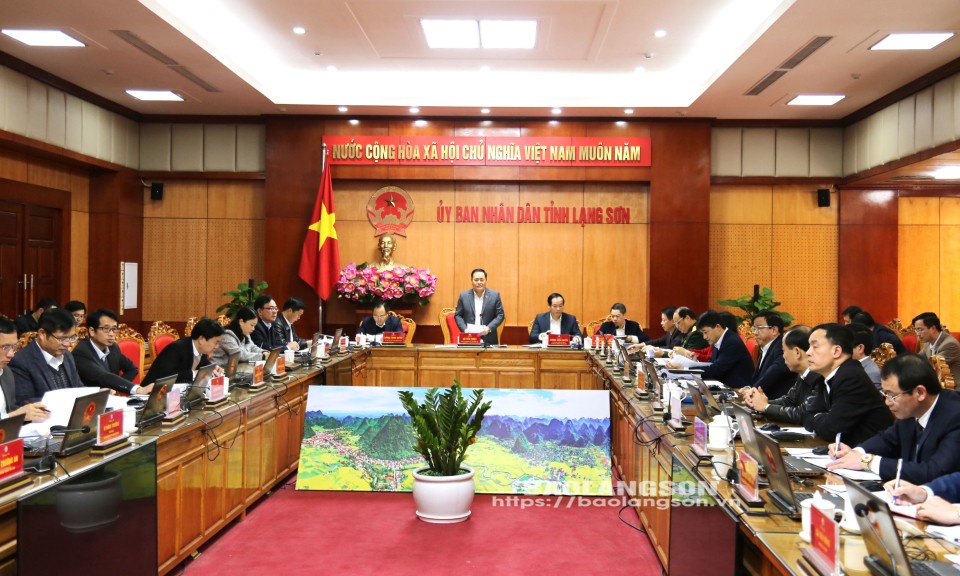 UBND tỉnh họp phiên thường kỳ tháng 2 (phiên thứ 2)