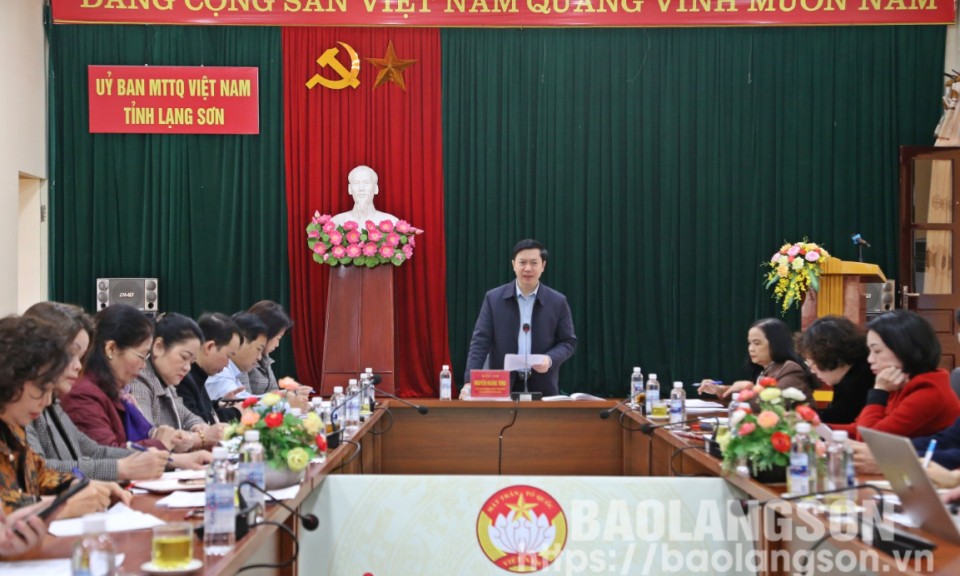Ủy ban MTTQ Việt Nam tỉnh tổ chức hội nghị phản biện xã hội về Quyết định của UBND tỉnh quy định dạy