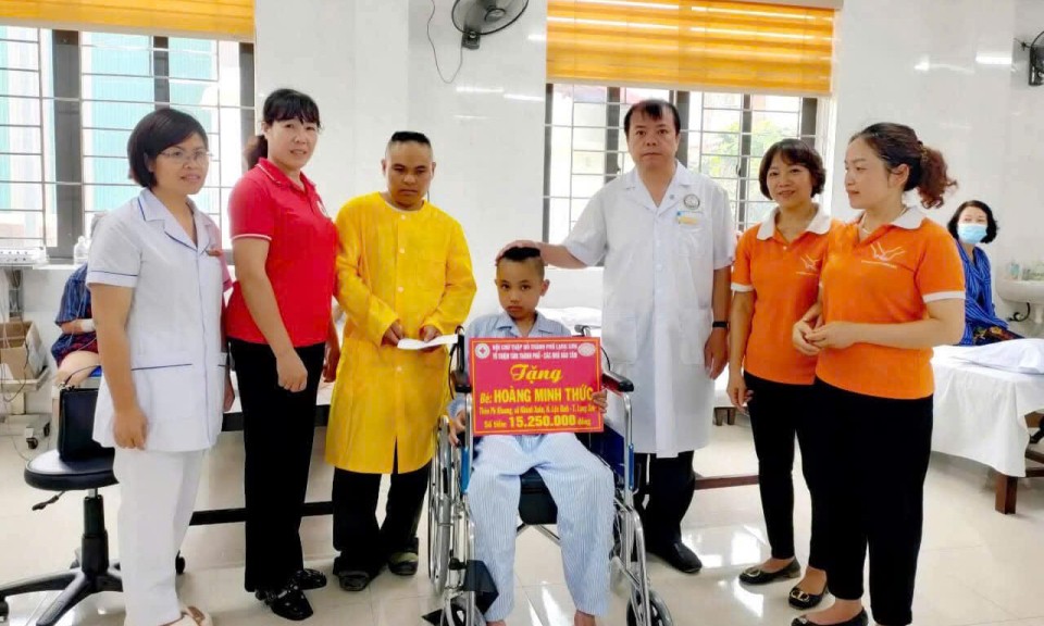 Luôn đồng hành với người bệnh