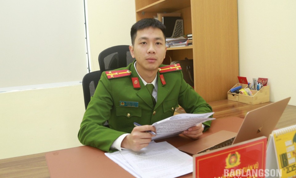 Thượng úy Hoàng Tuấn Vũ - cán bộ công an xã trẻ tiêu biểu