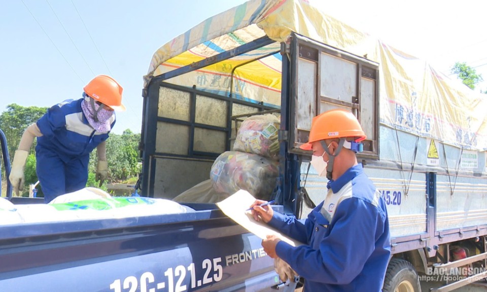 Thu gom, xử lý bao bì thuốc bảo vệ thực vật đúng cách để đảm bảo an toàn
