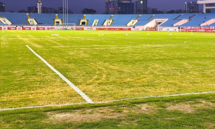 Mặt sân Mỹ Đình quá xấu, VPF đề nghị khắc phục