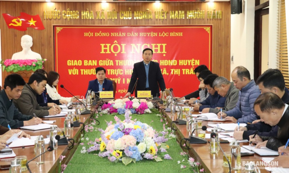 Thường trực HĐND huyện Lộc Bình giao ban với Thường trực HĐND xã, thị trấn quý I năm 2025