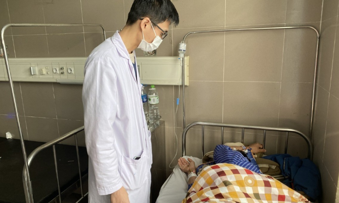 Phẫu thuật thành công cho bệnh nhân có khối u khổng lồ nặng 3,5kg