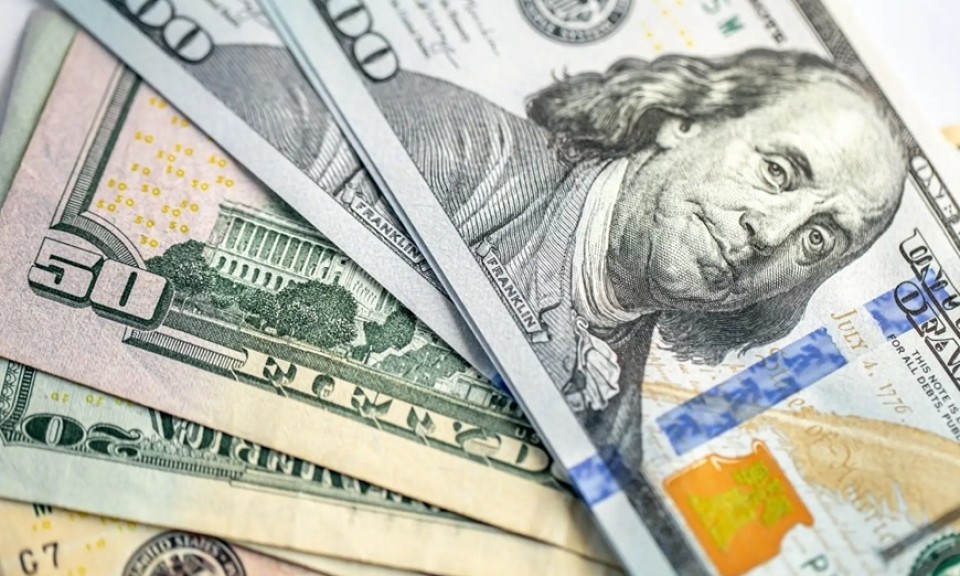 Tỷ giá USD hôm nay (5-4): Đồng USD tăng dựng đứng