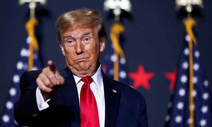 Trung Quốc áp thuế 34% đáp trả Mỹ, ông Trump nói 'đó là nước cờ sai'