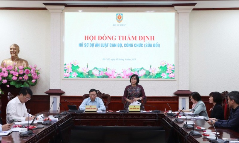 Bộ Nội vụ đề xuất bỏ ngạch công chức để quản lý cán bộ theo vị trí việc làm