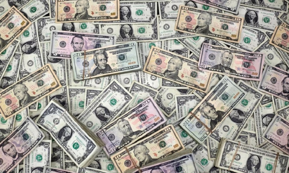 Tỷ giá USD hôm nay (9-4): Đồng USD giảm động thái về thuế quan