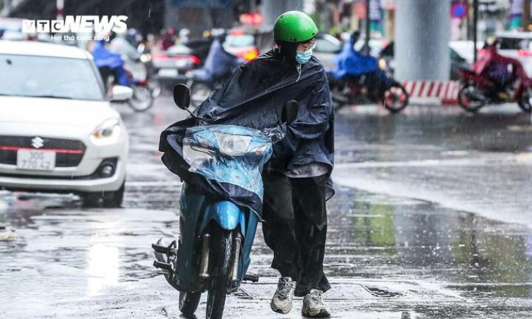 Cuối tuần, miền Bắc đón không khí lạnh, trời chuyển mưa dông
