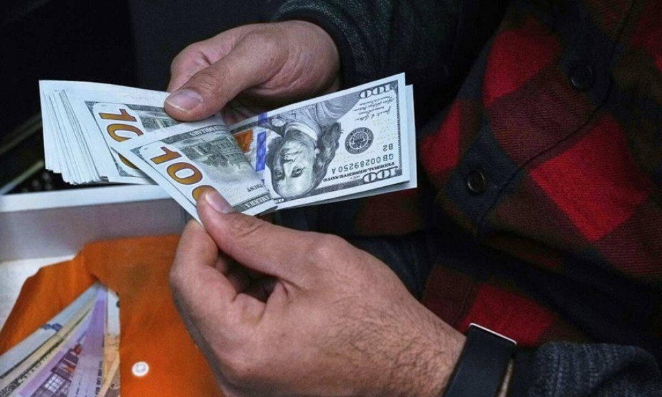 Tỷ giá USD hôm nay (13-4): Đồng USD trải qua phiên tuần “đỏ lửa”