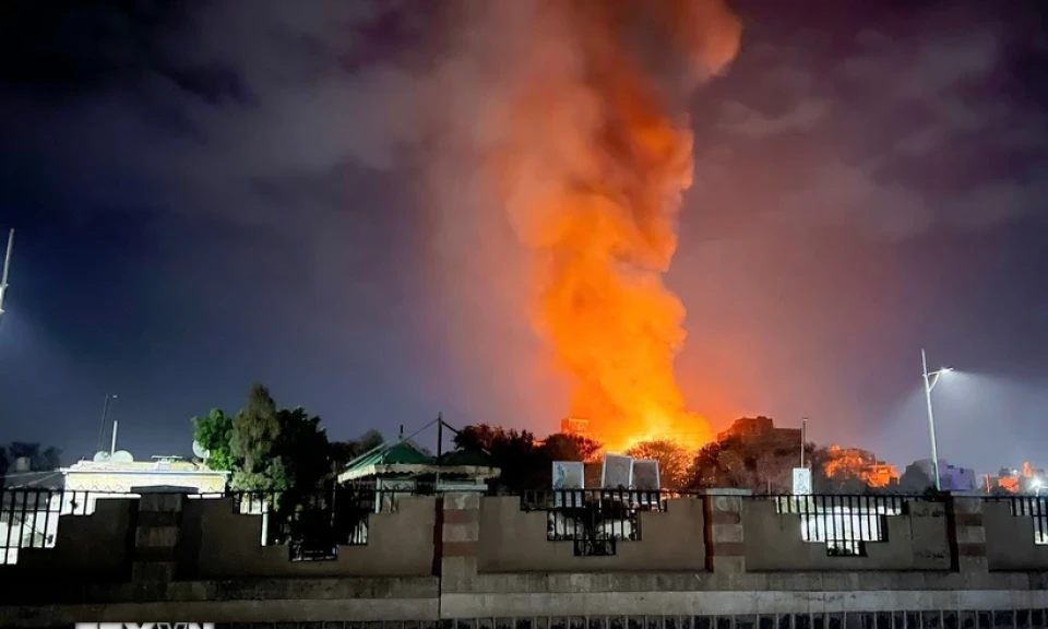 Mỹ tổ chức 10 cuộc không kích mới vào Yemen, Houthi chưa tỏ ra "mềm mỏng"