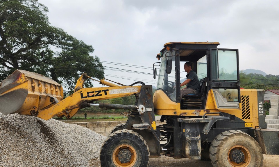 Hội viên nông dân vươn lên từ sản xuất, kinh doanh vật liệu xây dựng