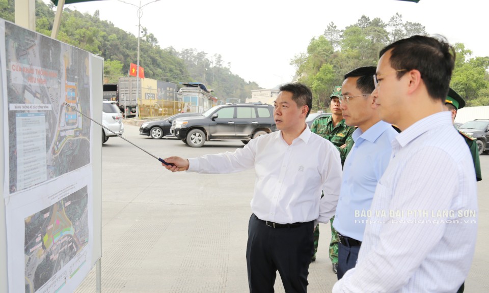 Lãnh đạo UBND tỉnh Lạng Sơn làm việc với Đoàn công tác của UBND tỉnh Quảng Ninh: Trao đổi triển khai