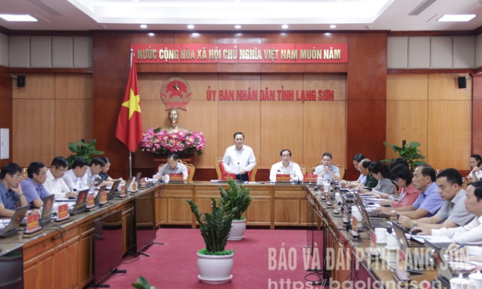 UBND tỉnh họp thường kỳ tháng 4 (phiên thứ nhất):  Thảo luận và quyết định 6 nội dung quan trọng