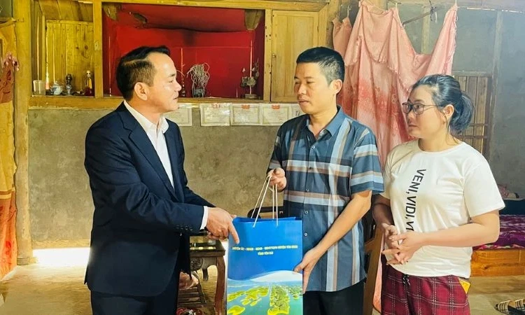 Đẩy nhanh giải phóng mặt bằng dự án điện lưới qua Yên Bái
