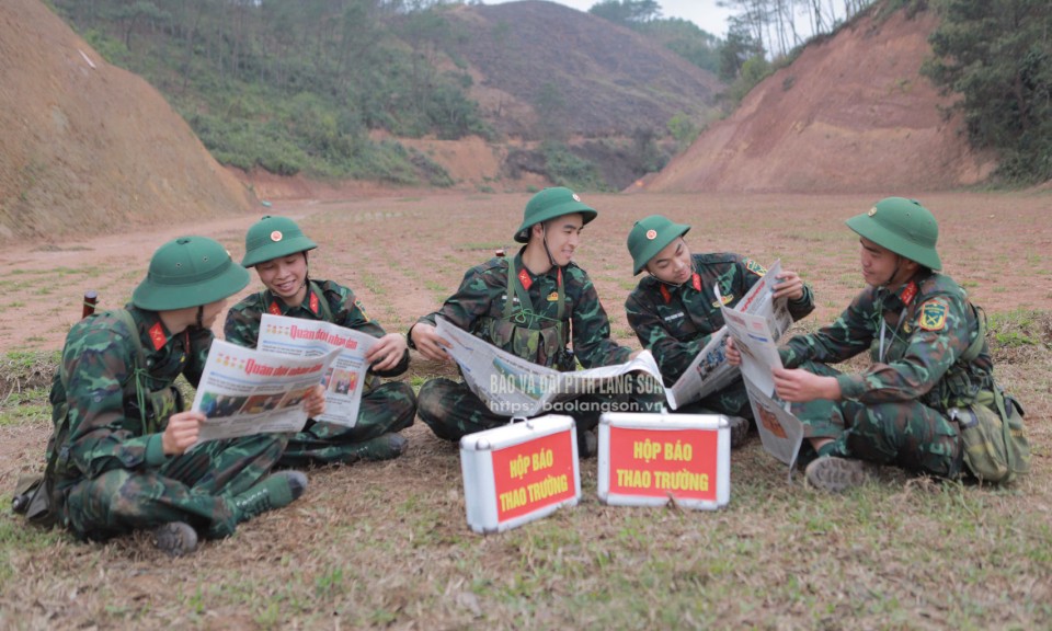 Khơi dậy và lan toả văn hoá đọc trong cán bộ, chiến sĩ lực lượng vũ trang tỉnh