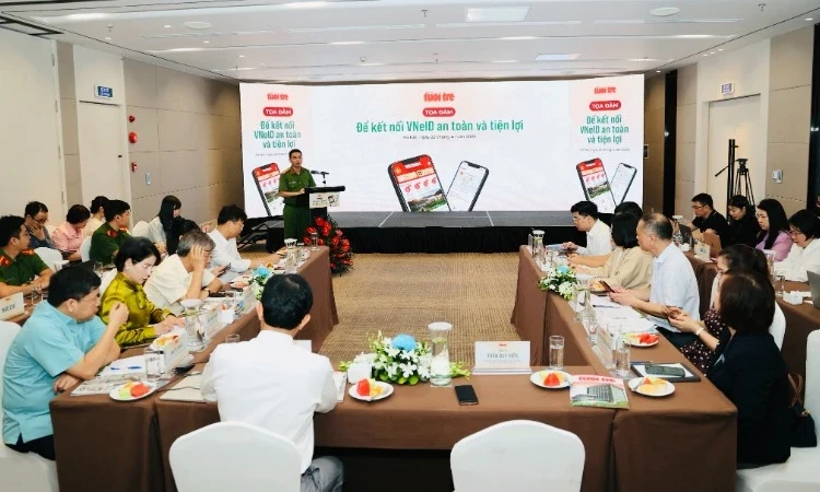Khai thác hiệu quả, bảo đảm an toàn dữ liệu và tối ưu hóa trải nghiệm người dùng VNeID