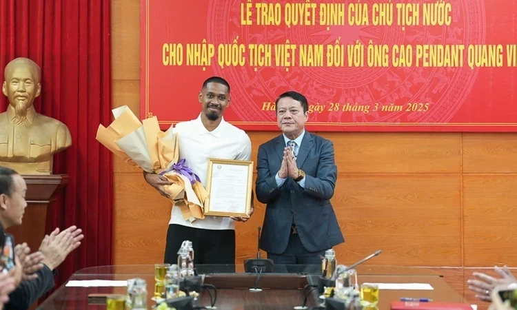 Mở rộng cơ hội nhập tịch, giữ vững lợi ích quốc gia