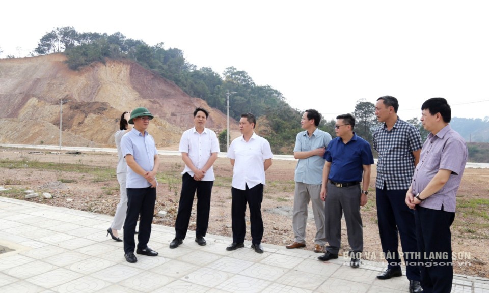 Lãnh đạo UBND tỉnh kiểm tra tình hình phát triển kinh tế - xã hội tại huyện Lộc Bình
