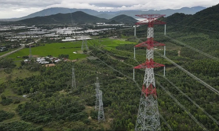 Nhanh chóng khắc phục sự cố thoáng qua Đường dây 500kV Vĩnh Tân-Tân Uyên