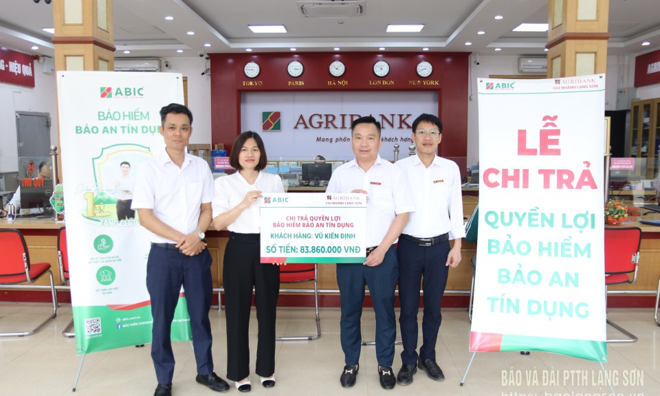 Chi trả trên 83 triệu đồng cho khách hàng tham gia bảo hiểm Bảo an tín dụng