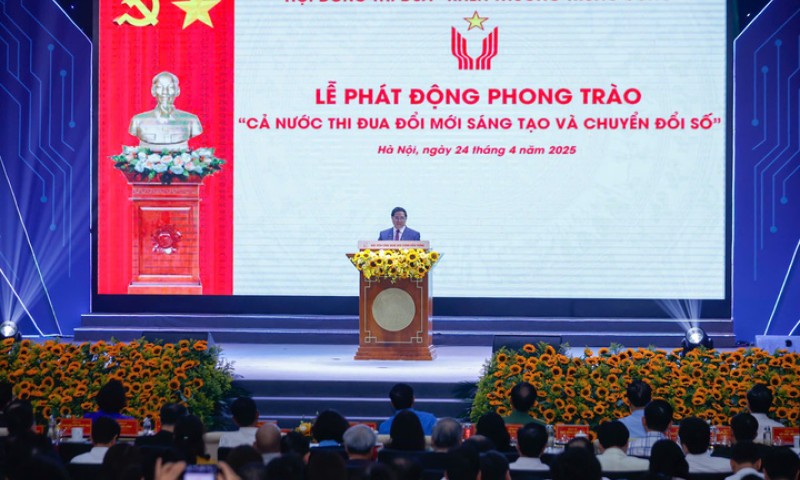 Thủ tướng: Chuyển đổi số là động lực để xây dựng nền kinh tế độc lập, tự chủ
