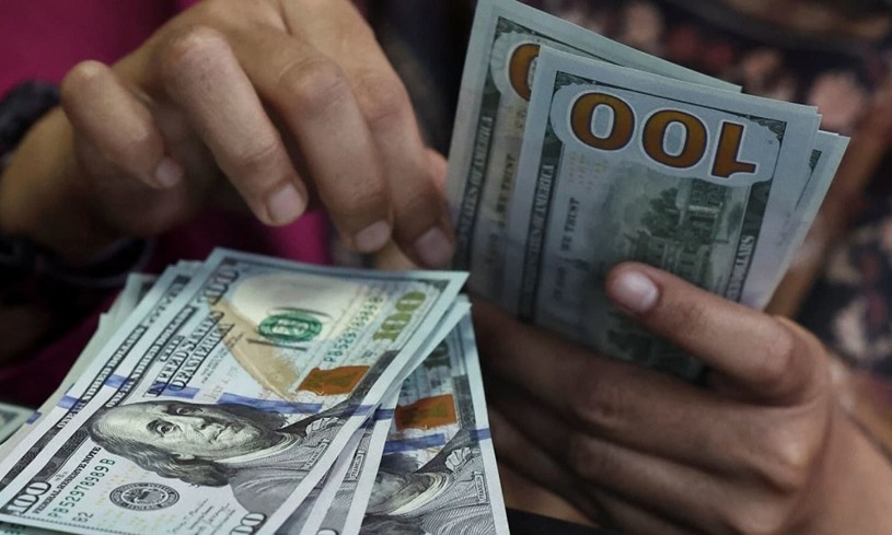 Tỷ giá USD hôm nay (26-4): Đồng USD vật lộn lấy lại đà tăng