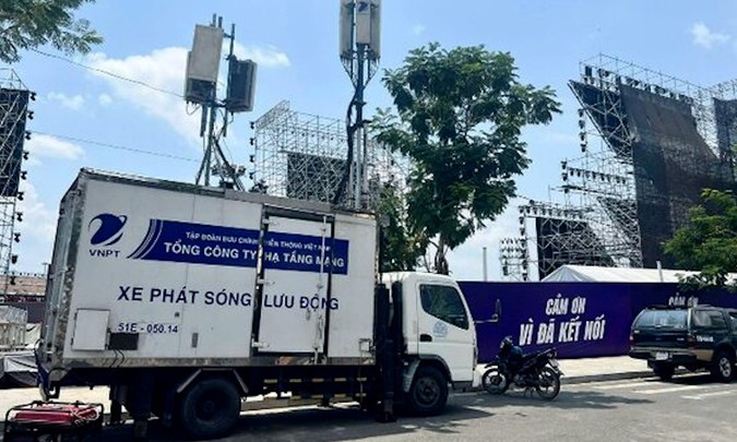 57 trạm phát sóng dã chiến sẵn sàng phục vụ lưu lượng 'khủng' đại lễ 30/4
