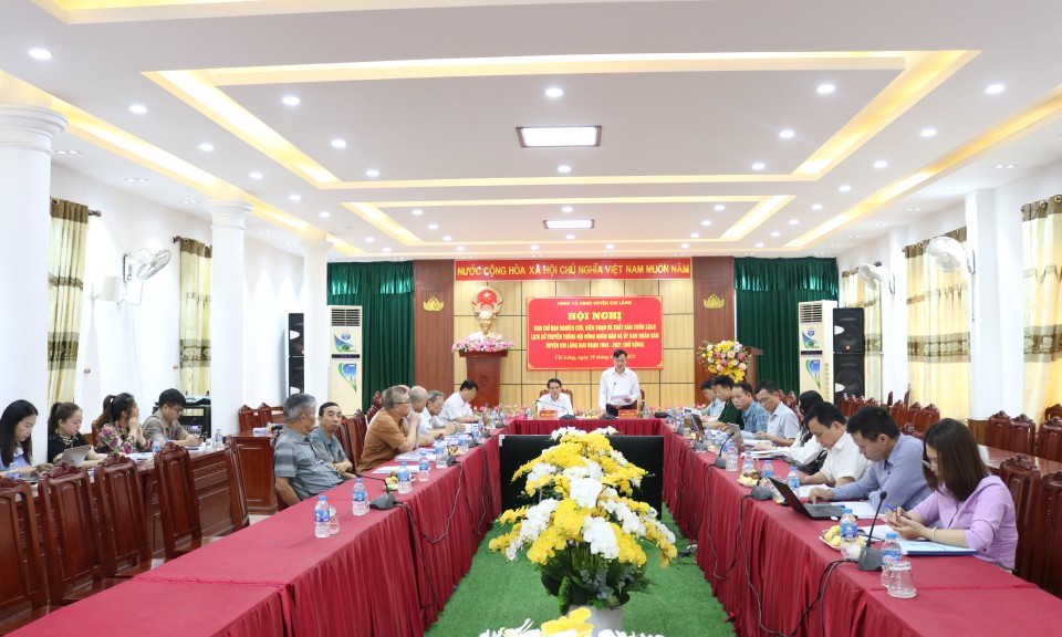 Chi Lăng lấy ý kiến góp ý vào bản thảo (lần 2) cuốn Lịch sử truyền thống HĐND và UBND huyện giai đoạn