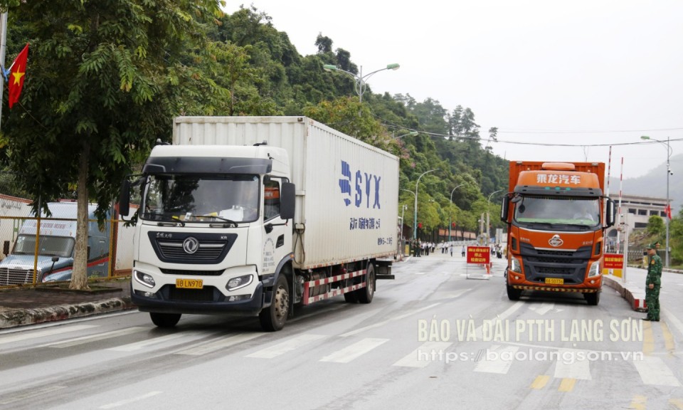 Lạng Sơn: 3 cửa khẩu thông quan liên tục và 1 cửa khẩu tạm dừng thông quan trong 5 ngày