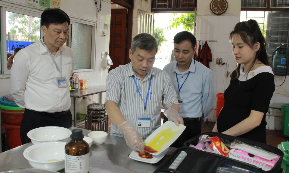 Tăng kiểm tra, giảm nguy cơ mất an toàn thực phẩm