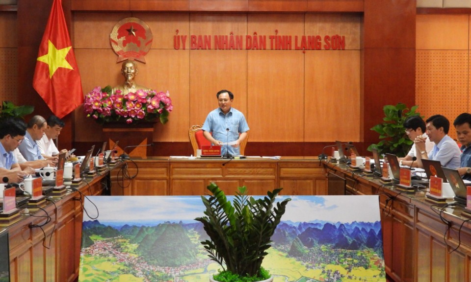 Họp kiểm điểm tình hình thực hiện dự án trọng điểm quý I