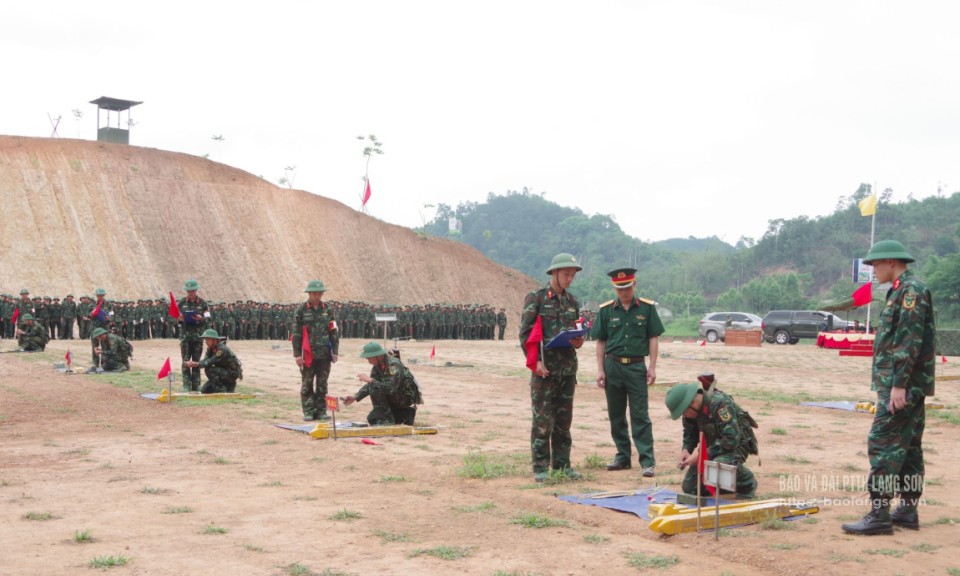Trung đoàn 123 tập huấn nội dung, phương pháp kiểm tra 3 tiếng nổ dành cho chiến sĩ mới