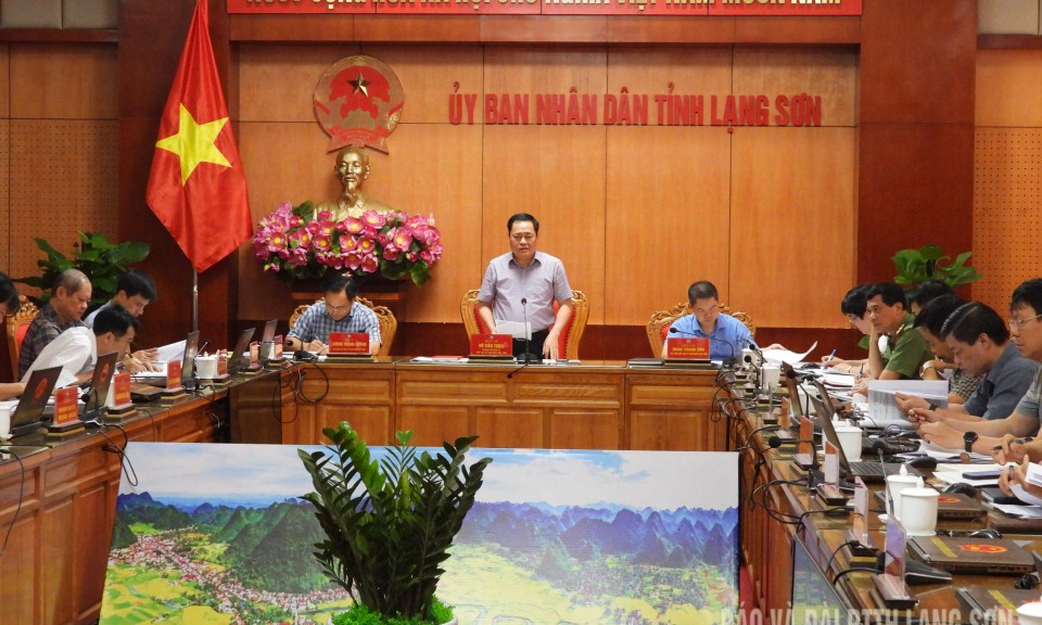 Chủ tịch UBND tỉnh phê bình các đơn vị chưa thực hiện tốt nhiệm vụ tháo gỡ khó khăn, vướng mắc các dự