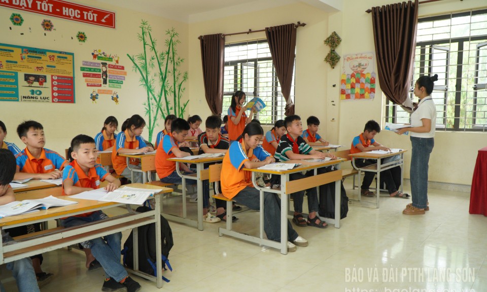 Ngành Giáo dục và Đào tạo huyện Lộc Bình gặt hái nhiều “trái ngọt”