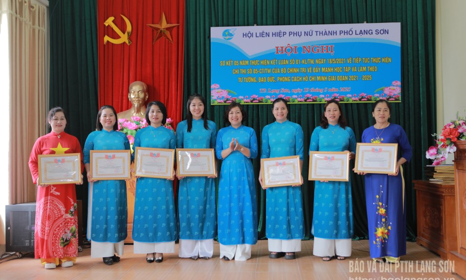 Hội LHPN thành phố Lạng Sơn: Sơ kết 5 năm thực hiện Kết luận số 01-KL/TW của Bộ Chính trị