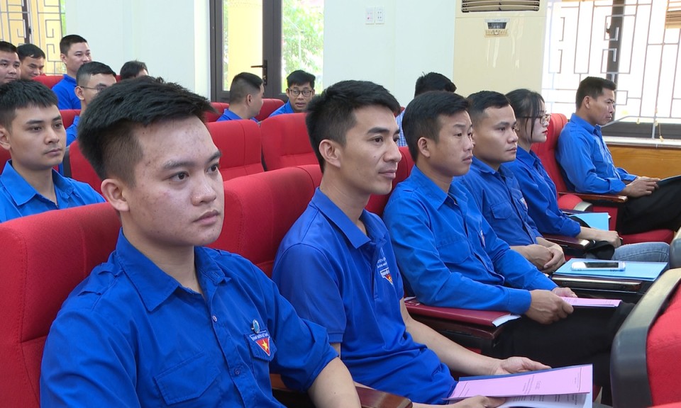 Chủ tịch UBND huyện Lộc Bình đối thoại với thanh niên năm 2025