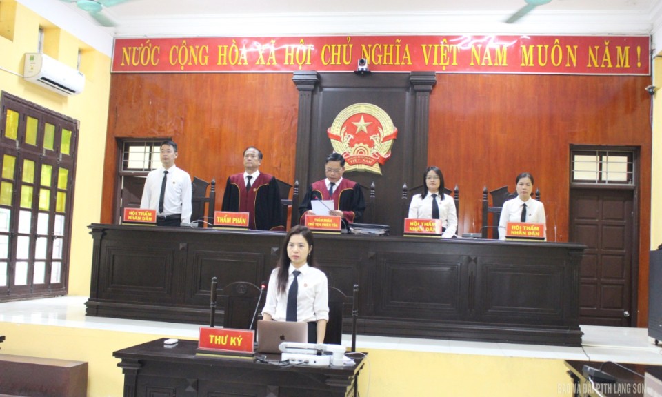 Giết vợ vì không chịu tắt đài niệm phật: Chồng lĩnh án 12 năm tù