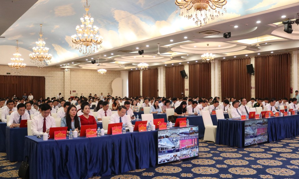 Công bố Nghị quyết của Ủy ban Thường vụ Quốc hội về sắp xếp các đơn vị hành chính cấp xã của tỉnh năm