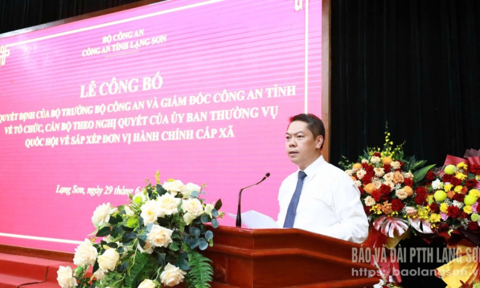 Công bố quyết định của Bộ trưởng Bộ Công an và Giám đốc Công an tỉnh về việc thành lập Công an cấp xã