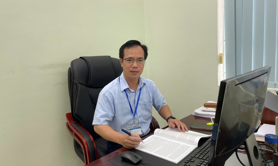 Làm rõ giải pháp về đổi mới công tác xây dựng  và thi hành pháp luật