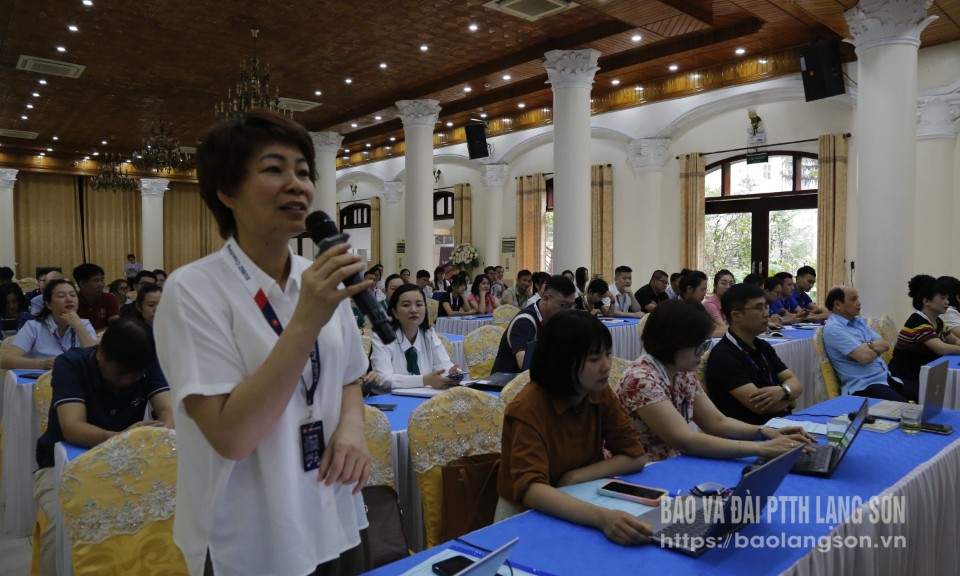 Doanh nghiệp bắt nhịp số