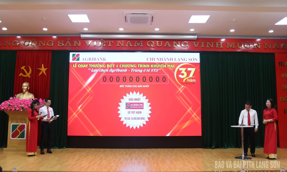 37 khách hàng trúng thưởng chương trình “Lựa chọn Agribank – Trúng ô tô VF3”