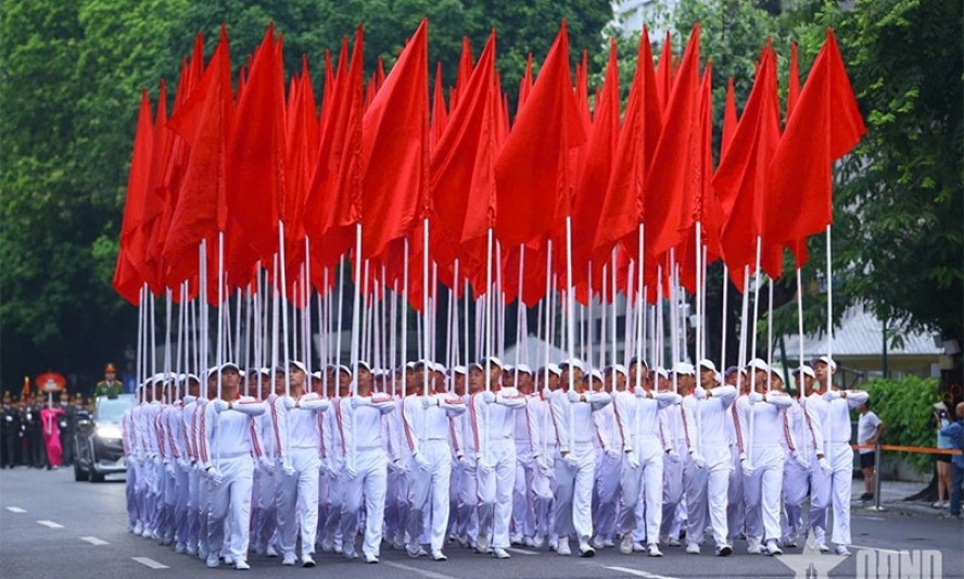 Tổ chức "Chương trình nghệ thuật đặc biệt" và nhiệm vụ "Diễu hành, xếp hình nghệ thuật tại Lễ diễu binh