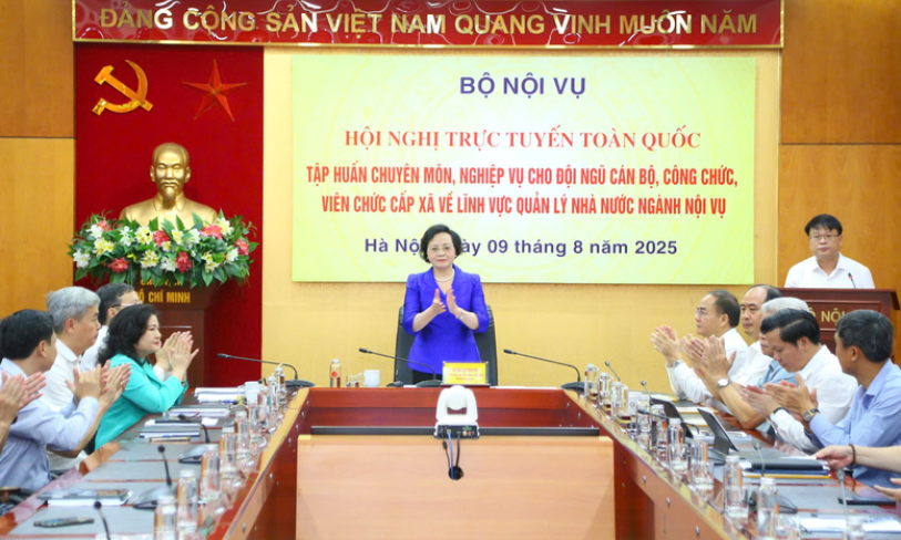 Bộ Nội vụ sẽ hướng dẫn điều tiết công chức, nơi thiếu vẫn được tuyển thêm
